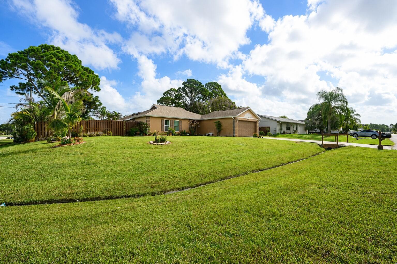 397 SW RAY Avenue, Port St. Lucie FL 34983
