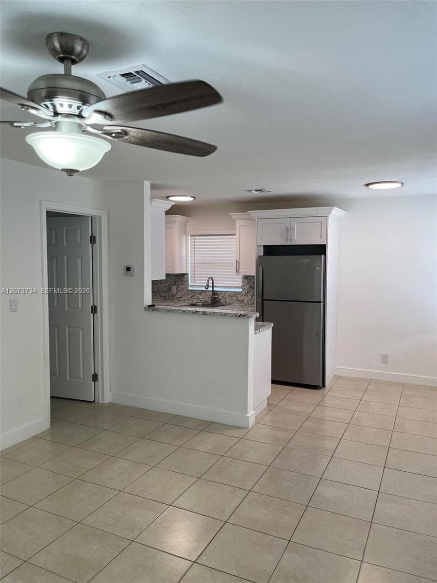 330 NE 7th St # 330, Pompano Beach, FL 33060