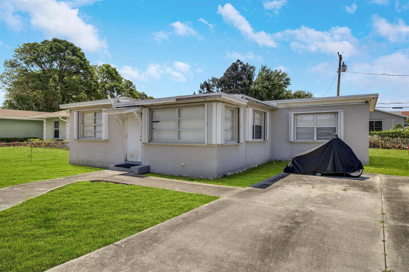 1325 W 32ND Street, Riviera Beach FL 33404