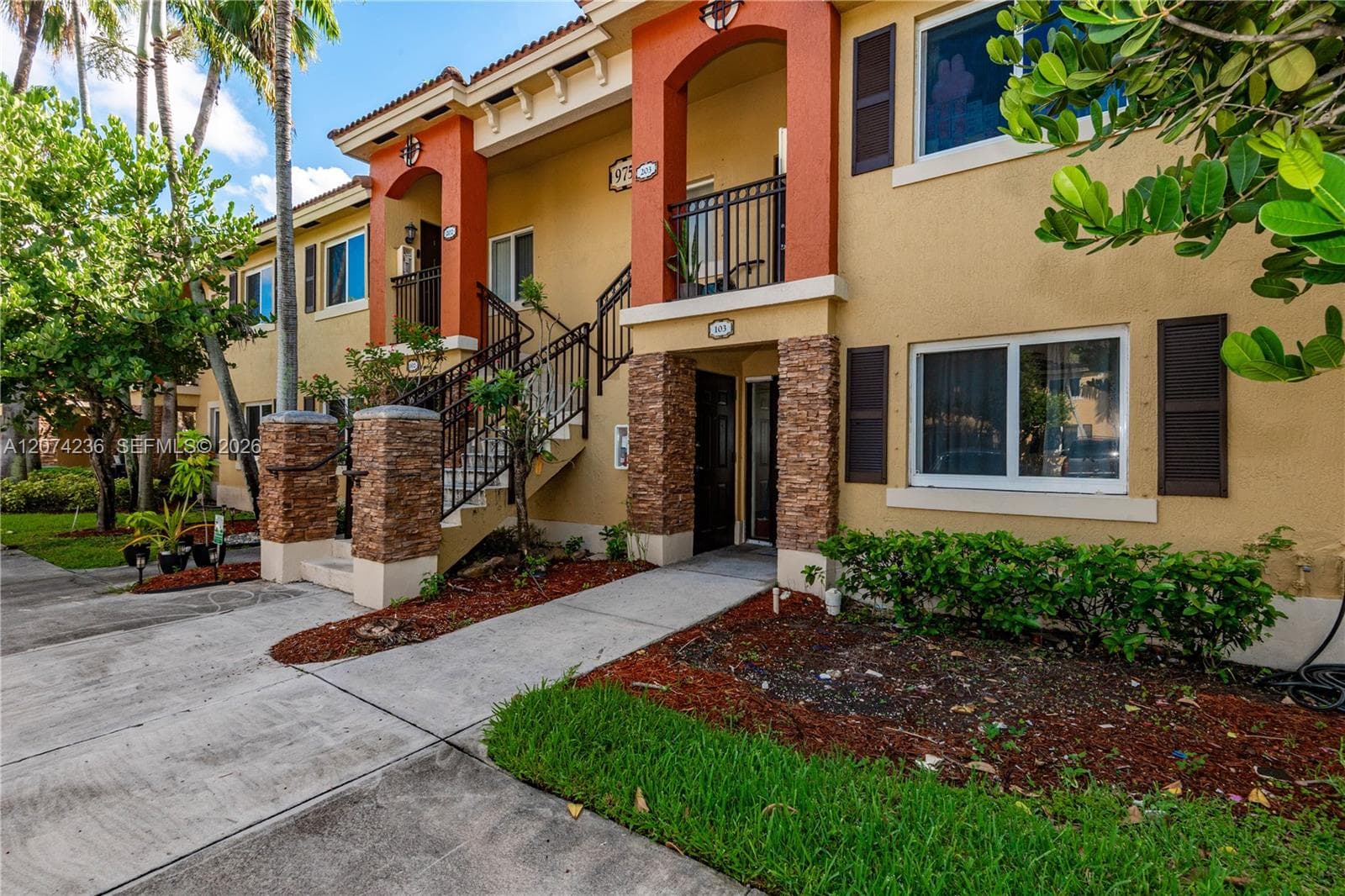 975 NE 34th Ave # 103, Homestead, FL 33033