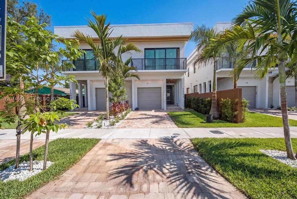 1334 NE 16 Ter, Fort Lauderdale FL 33304