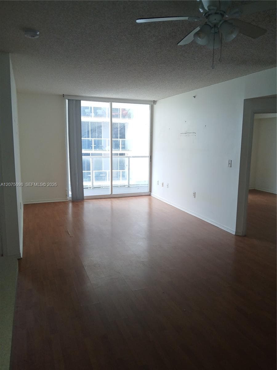 5085 NW 7th St # 415, Miami FL 33126