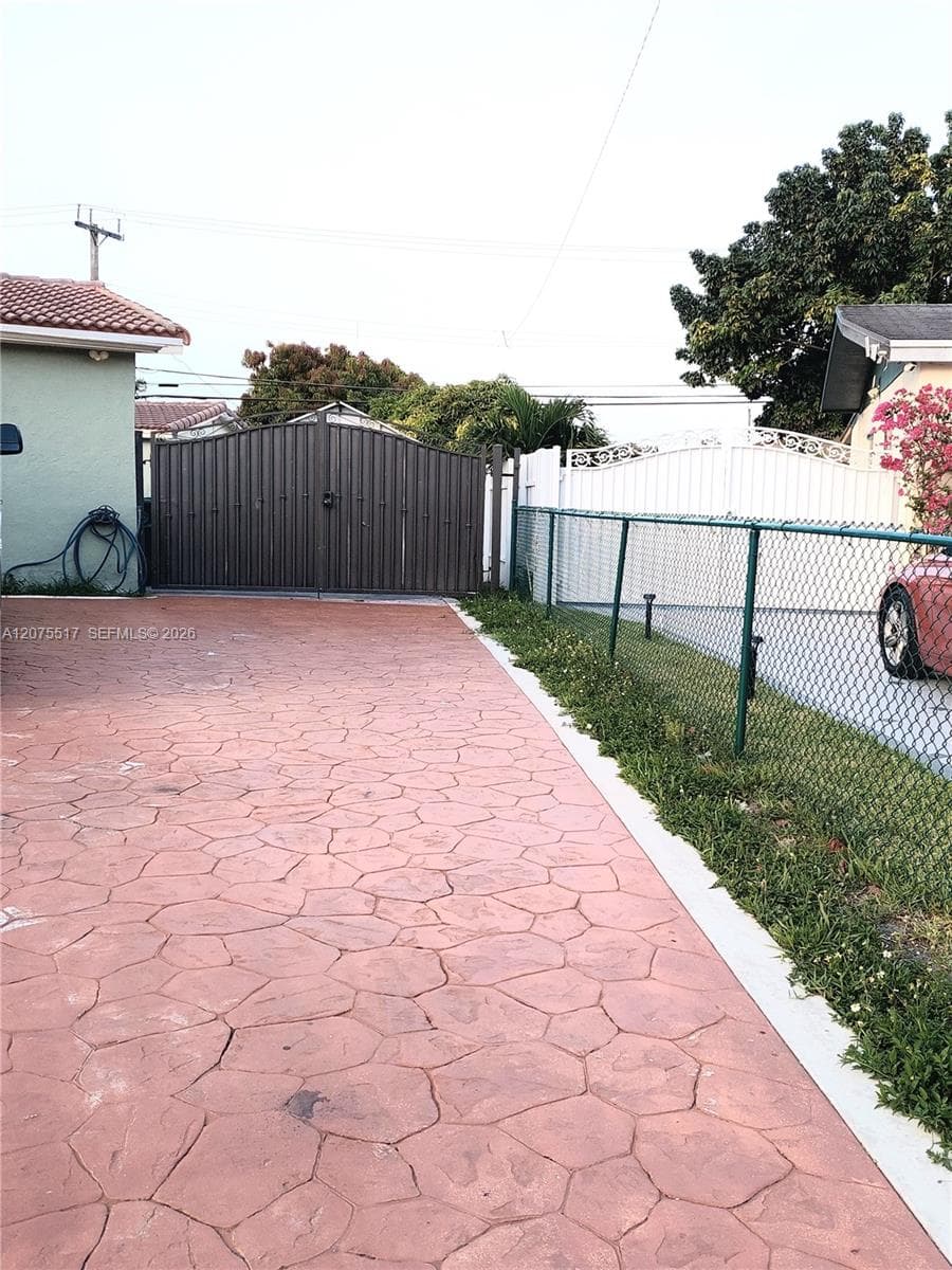 3941 E 9th Ln # 0, Hialeah, FL 33013