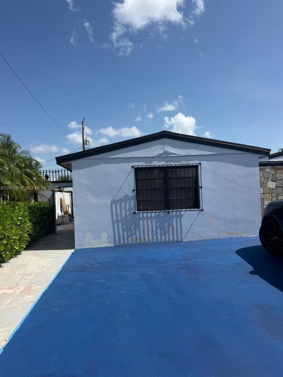 1261 W 60th Ter # 1261, Hialeah, FL 33012