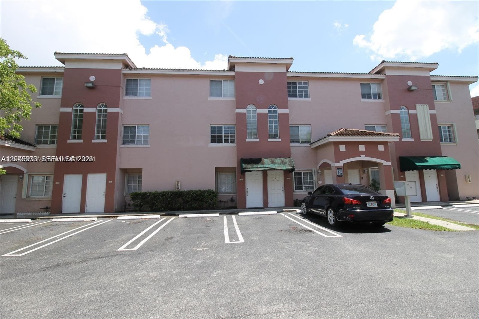 12005 SW 14th St # D, Miami FL 33184