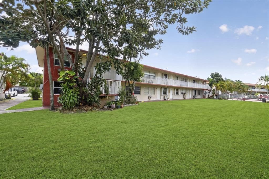2916 FUNSTON Street # 51A, Hollywood FL 33020