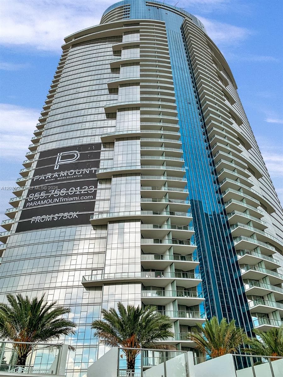 851 NE 1st Ave # 2107, Miami, FL 33132
