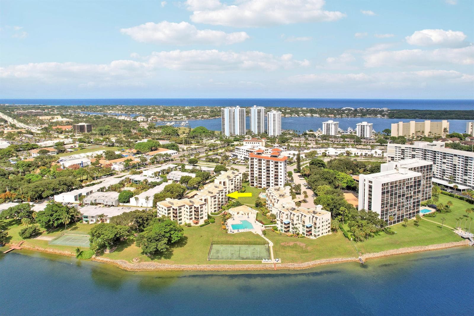 372 Golfview Road # 403, North Palm Beach FL 33408