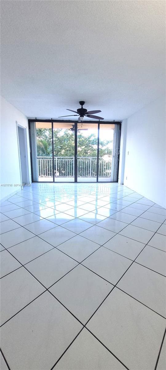 2450 NE 135th St # 206, North Miami FL 33181