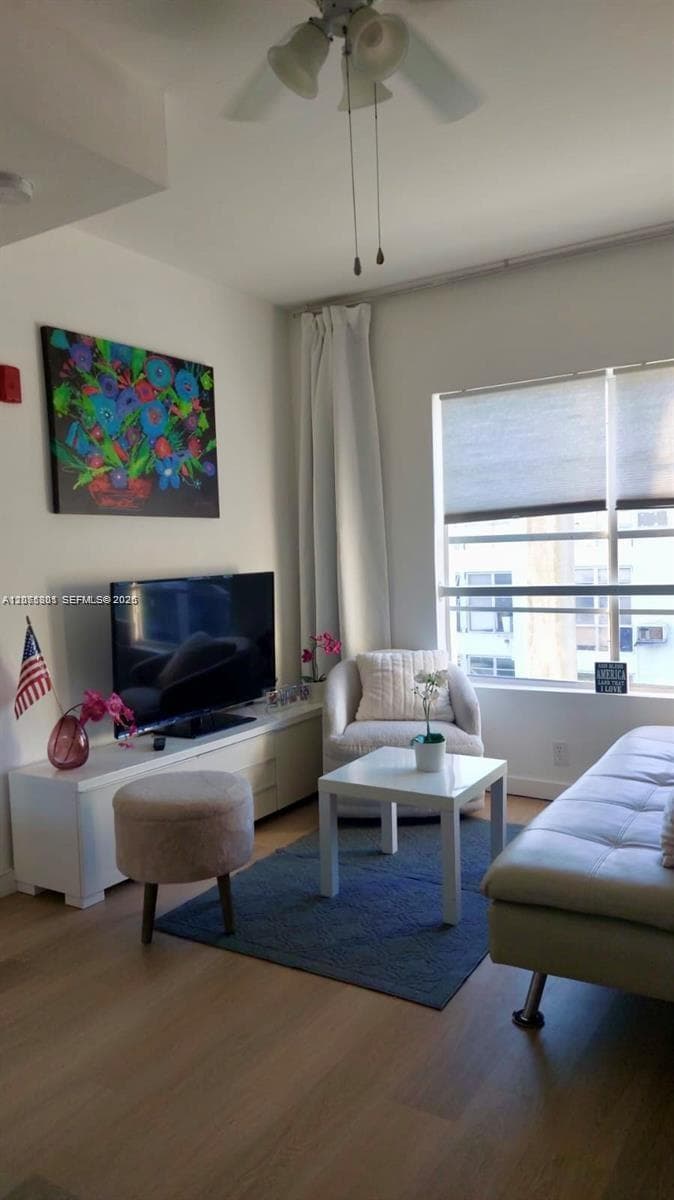 1358 Pennsylvania Ave # 301, Miami Beach FL 33139
