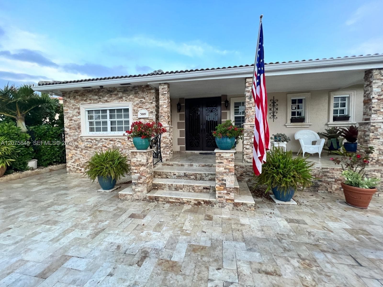 3889 NW 5th St, Miami, FL 33126