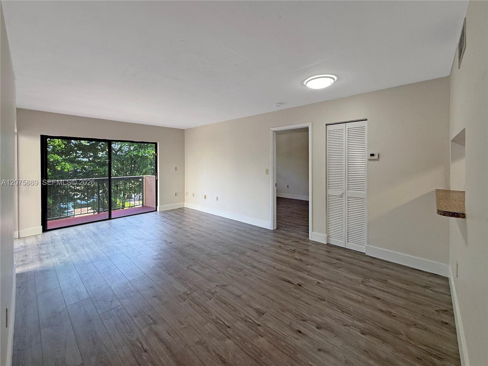 995 SW 84th Ave # 309, Miami FL 33144