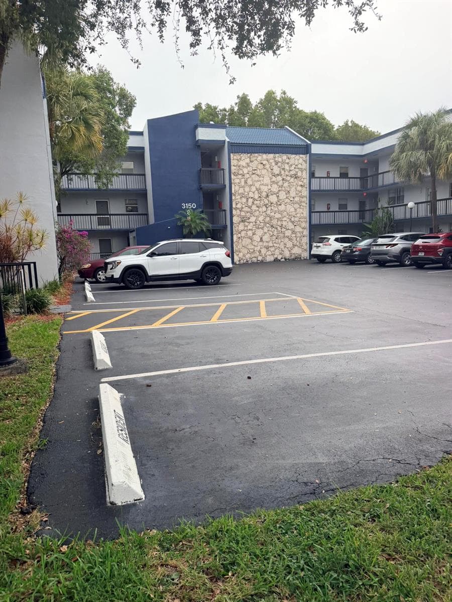 3150 Holiday Springs Boulevard # 8-111, Margate FL 33063