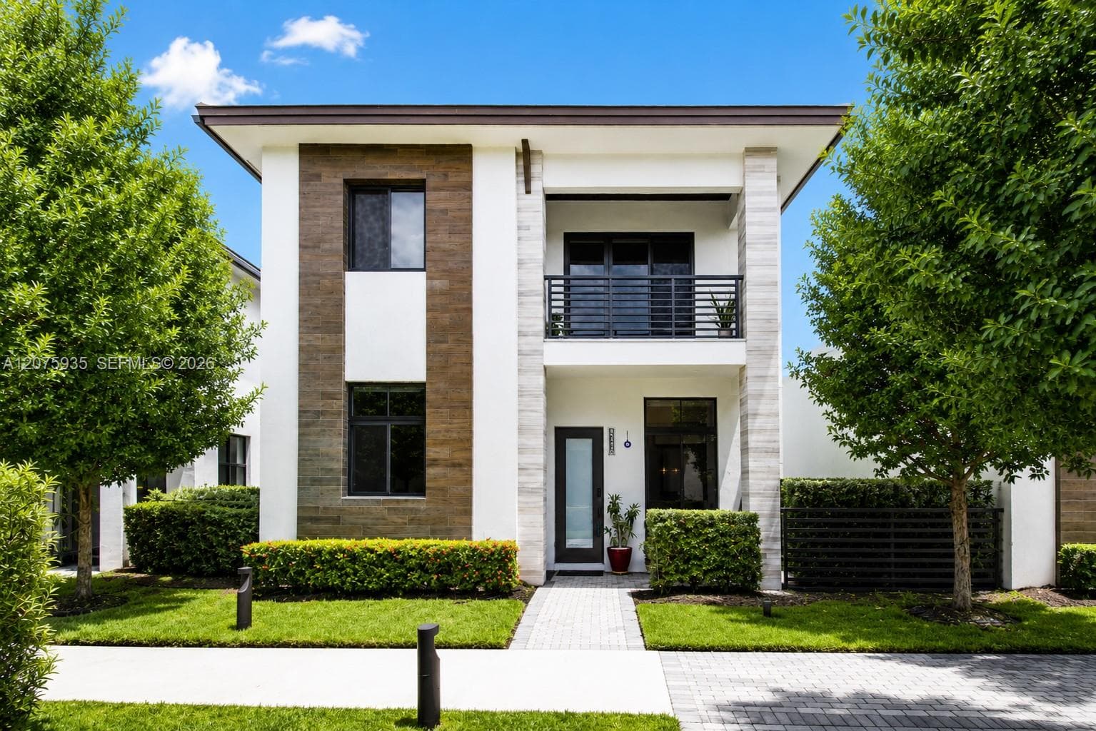 4318 NW 81st Ave, Doral FL 33166