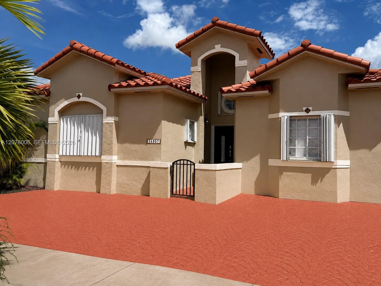 15957 SW 54th Ter, Miami FL 33185