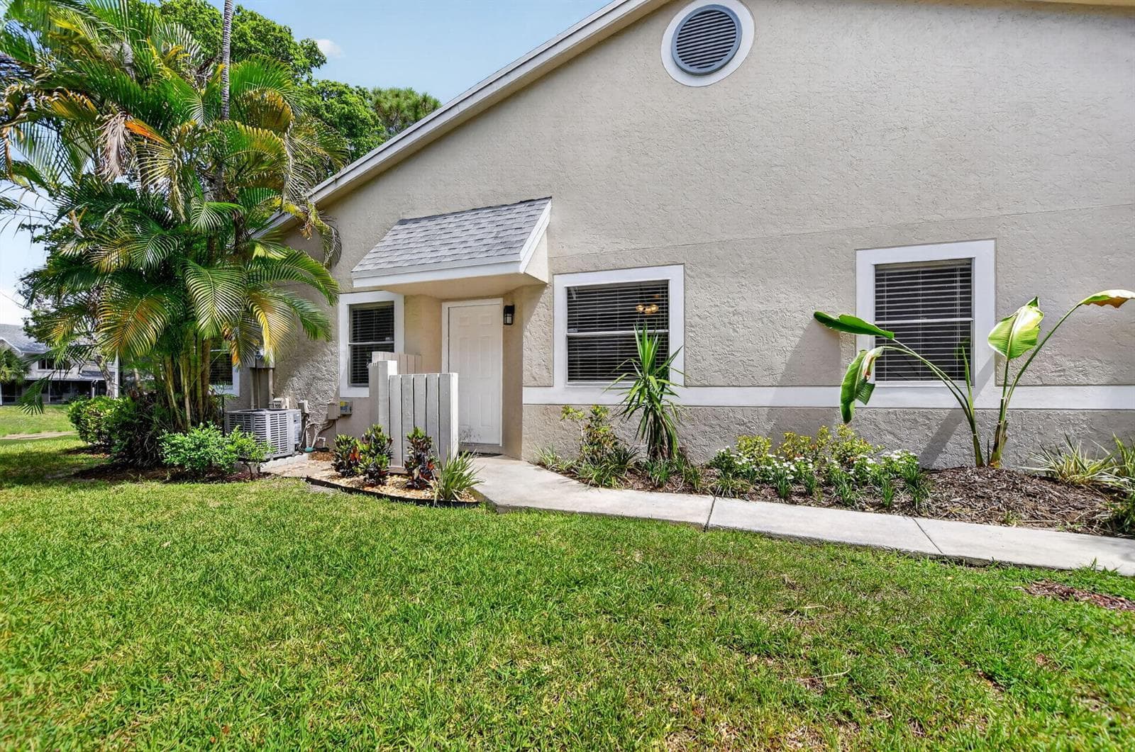 1971 Discovery Circle E, Deerfield Beach FL 33442