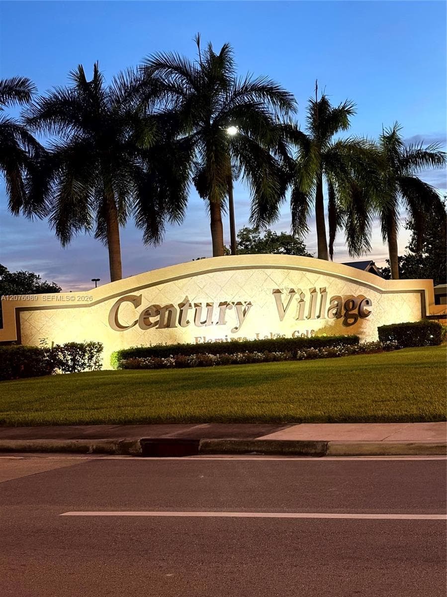 13105 SW 16 CT # 105L, Pembroke Pines, FL 33027