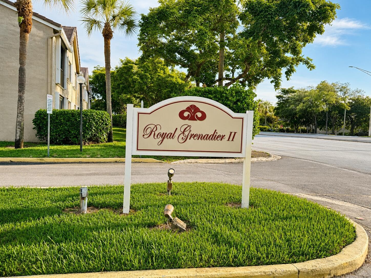 9641 RIVERSIDE # F5, Coral Springs FL 33071