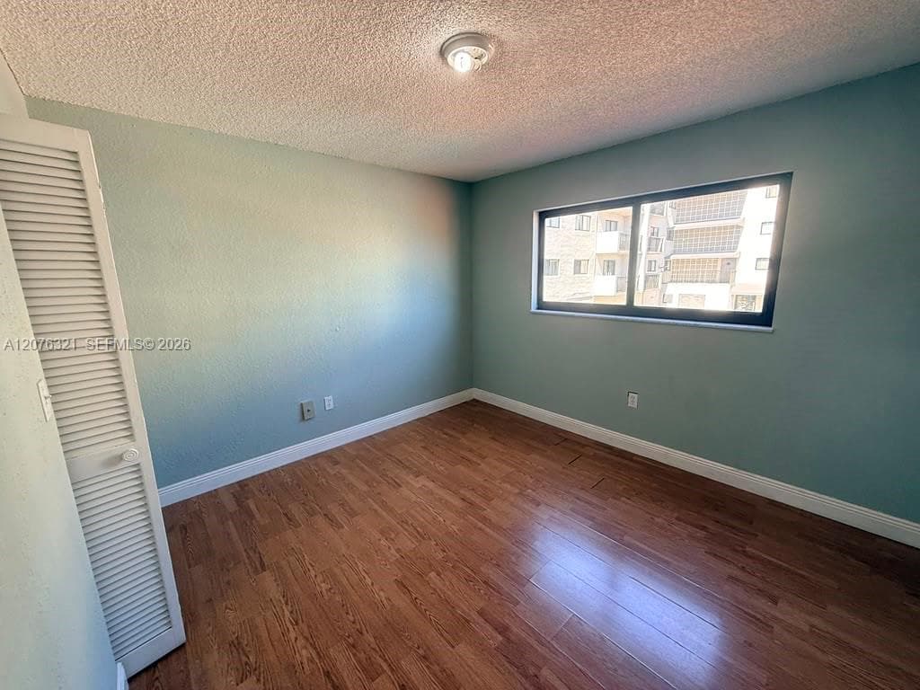 6950 W 6th Ave # 225, Hialeah, FL 33014