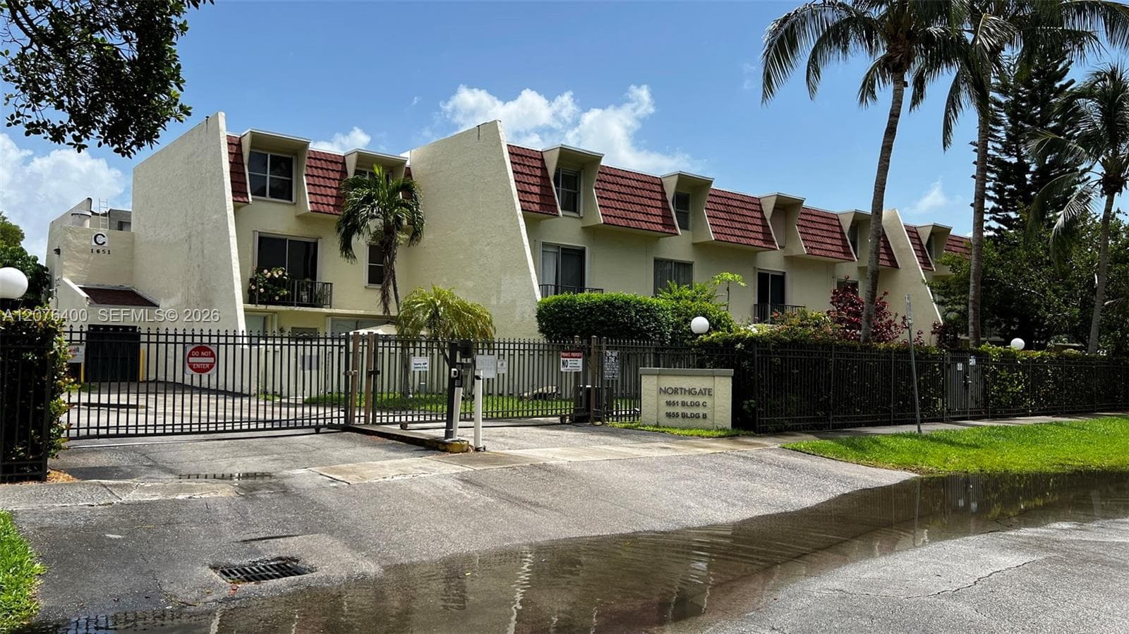 1655 NE 115th St # 21B, Miami, FL 33181
