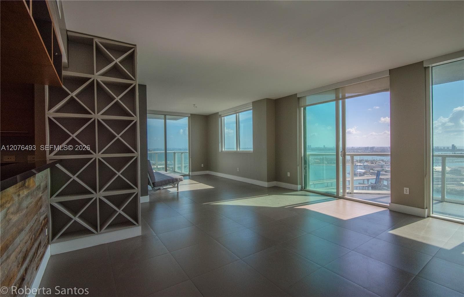 244 Biscayne Blvd # 3802, Miami, FL 33132