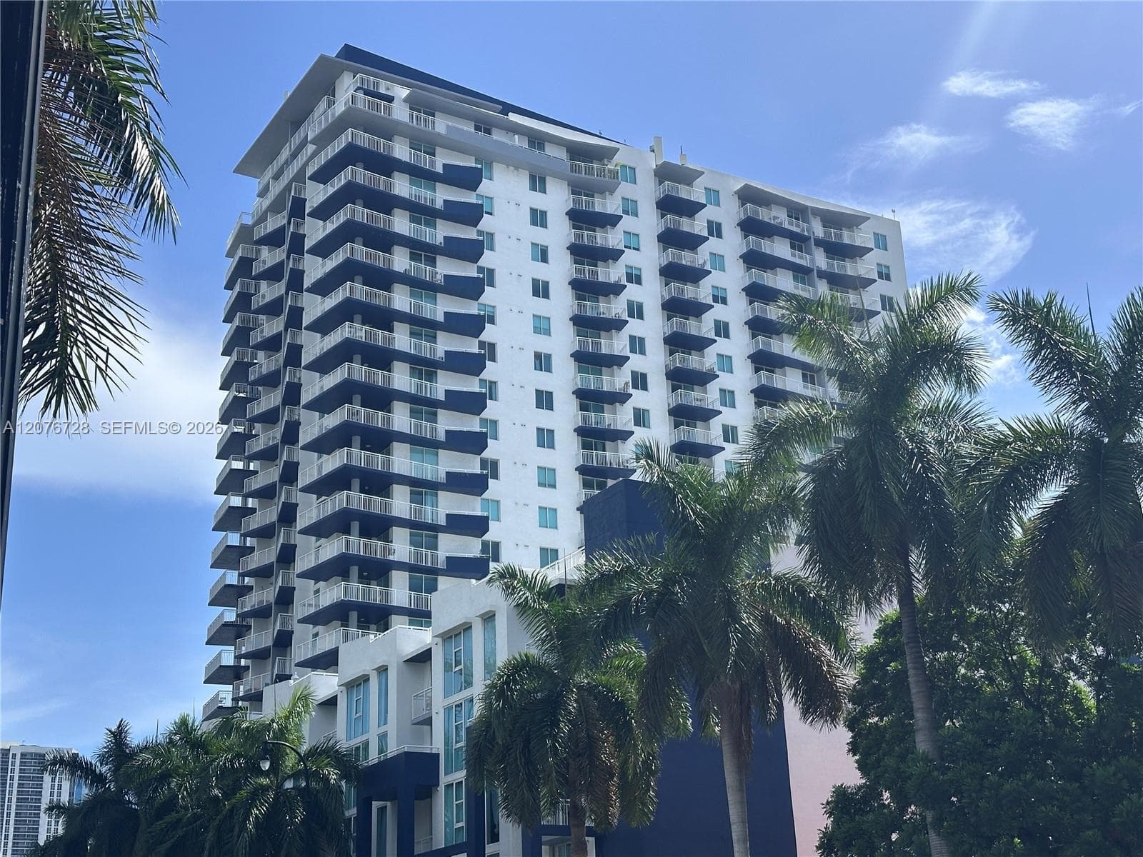 275 NE 18th St # 1810, Miami, FL 33132