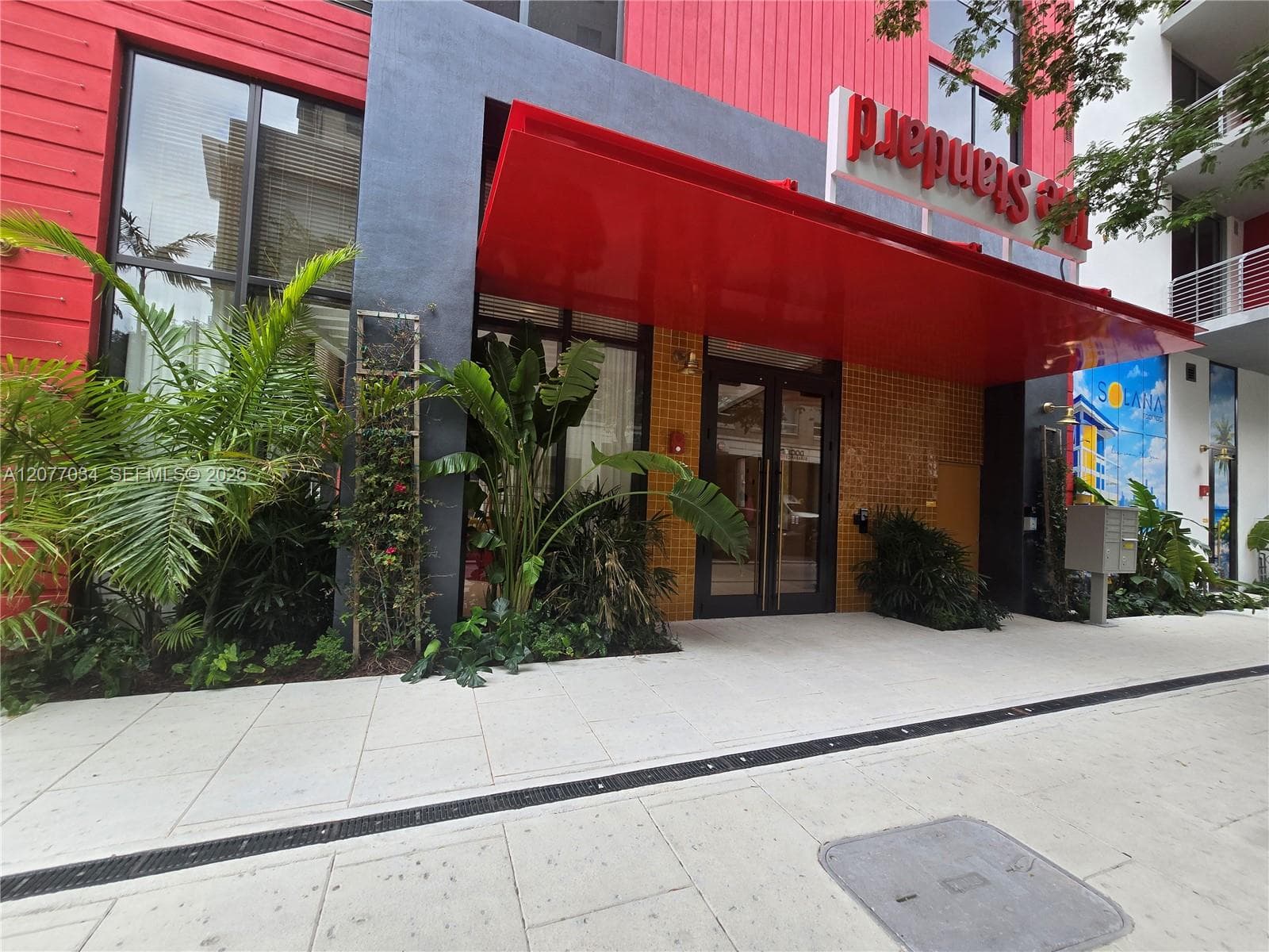 90 NE 32ND ST # 305, Miami, FL 33137