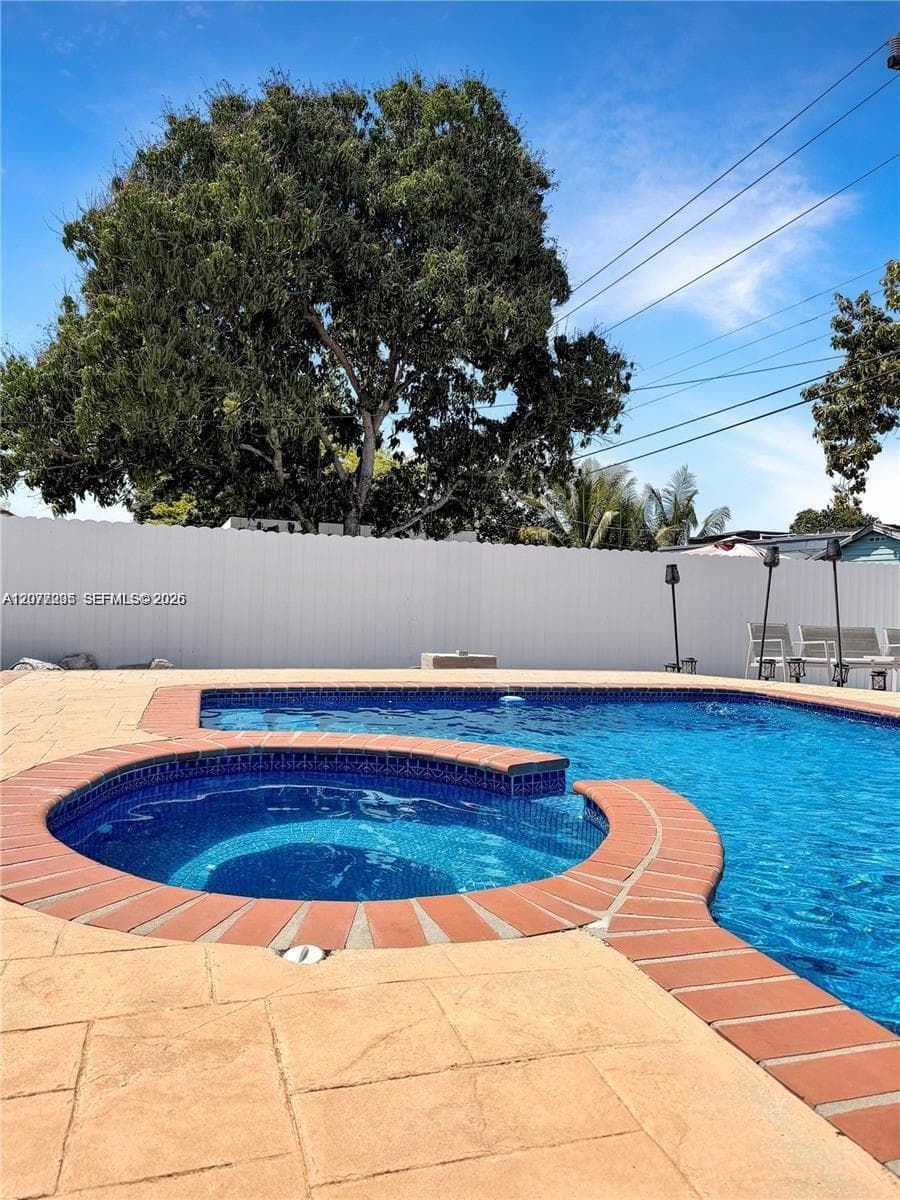 233 W 39th Pl # 0, Hialeah, FL 33012