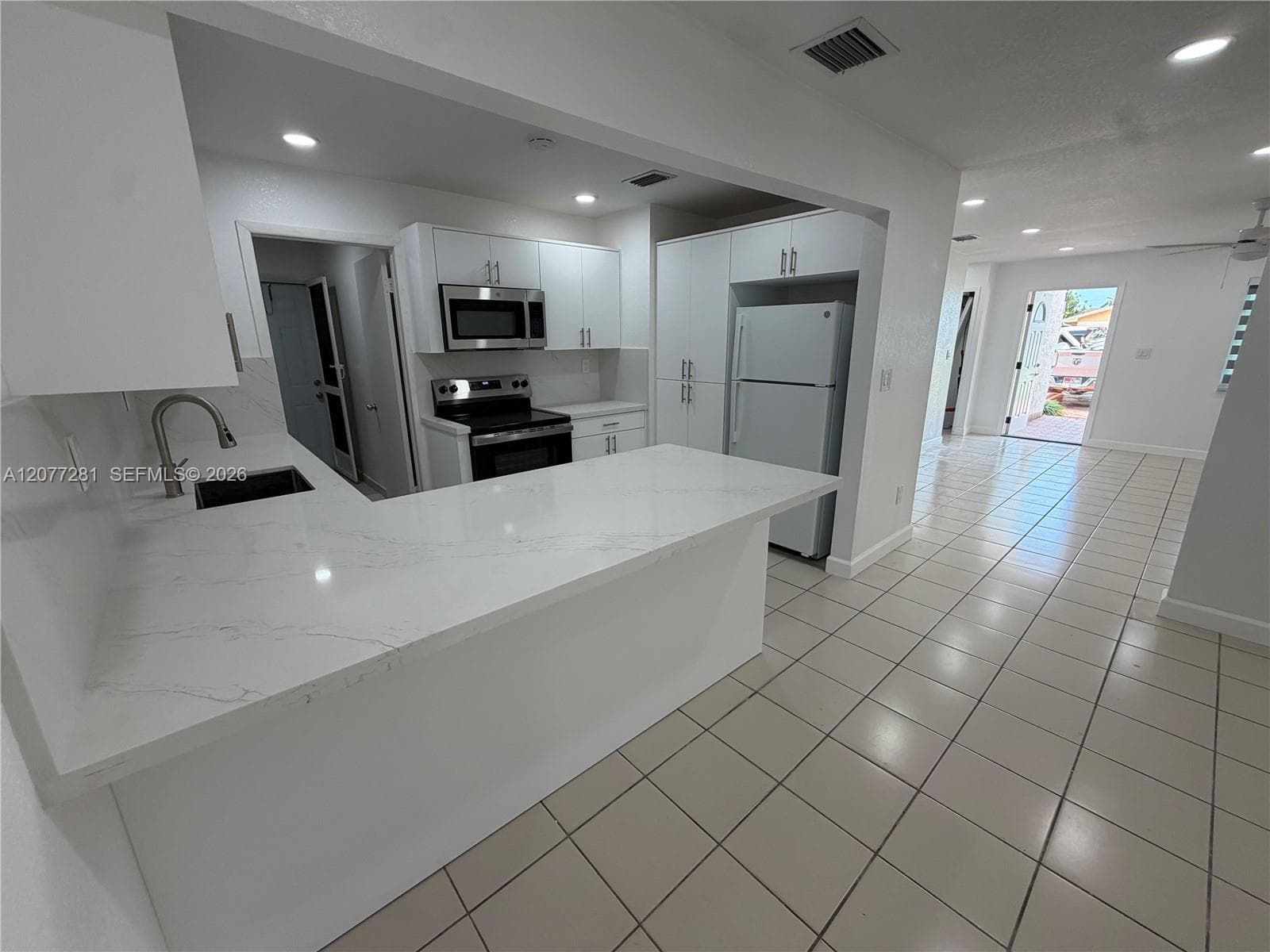 9986 SW 2nd St, Miami, FL 33174