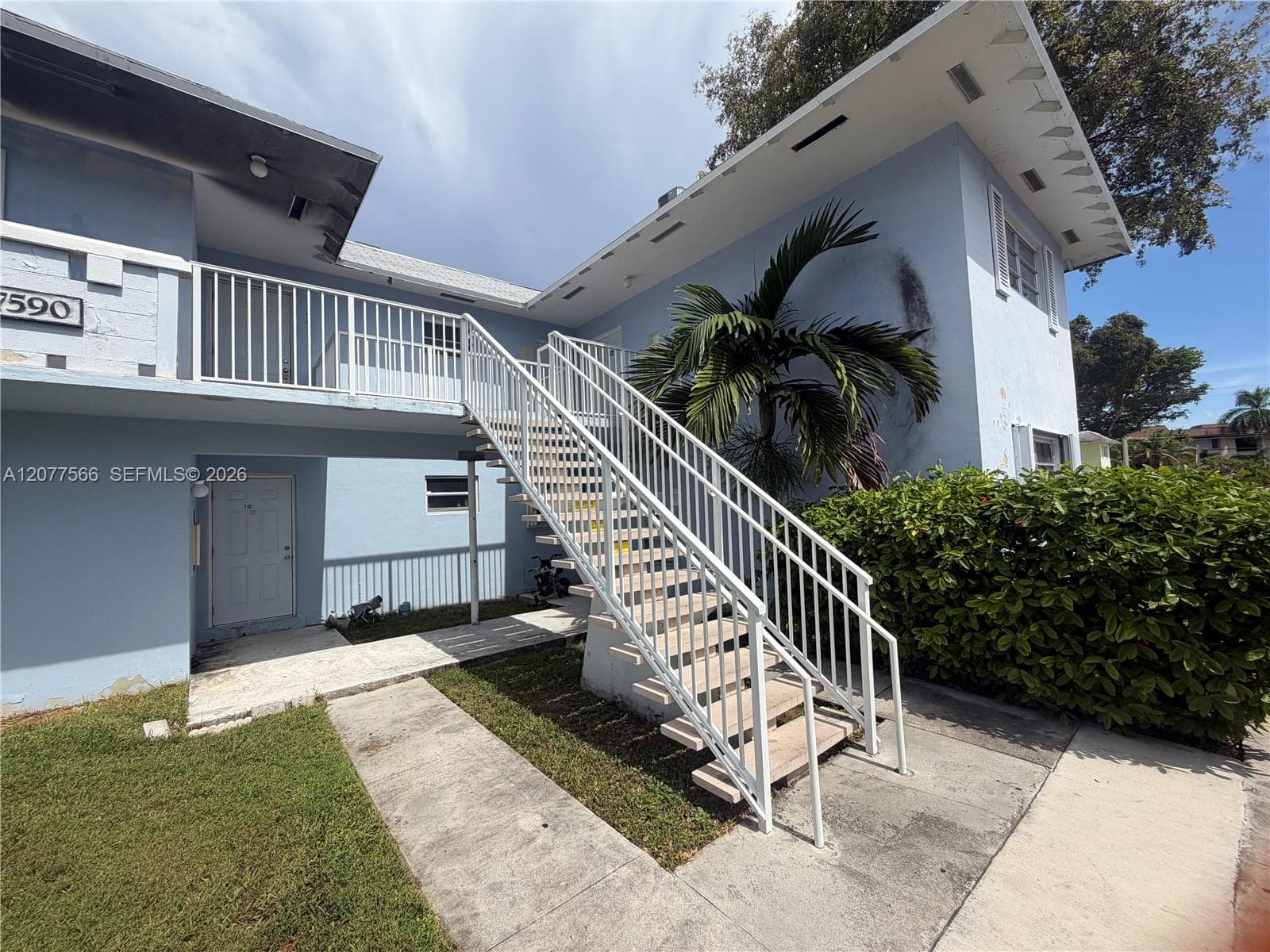 7590 SW 82nd St # F221, Miami, FL 33143