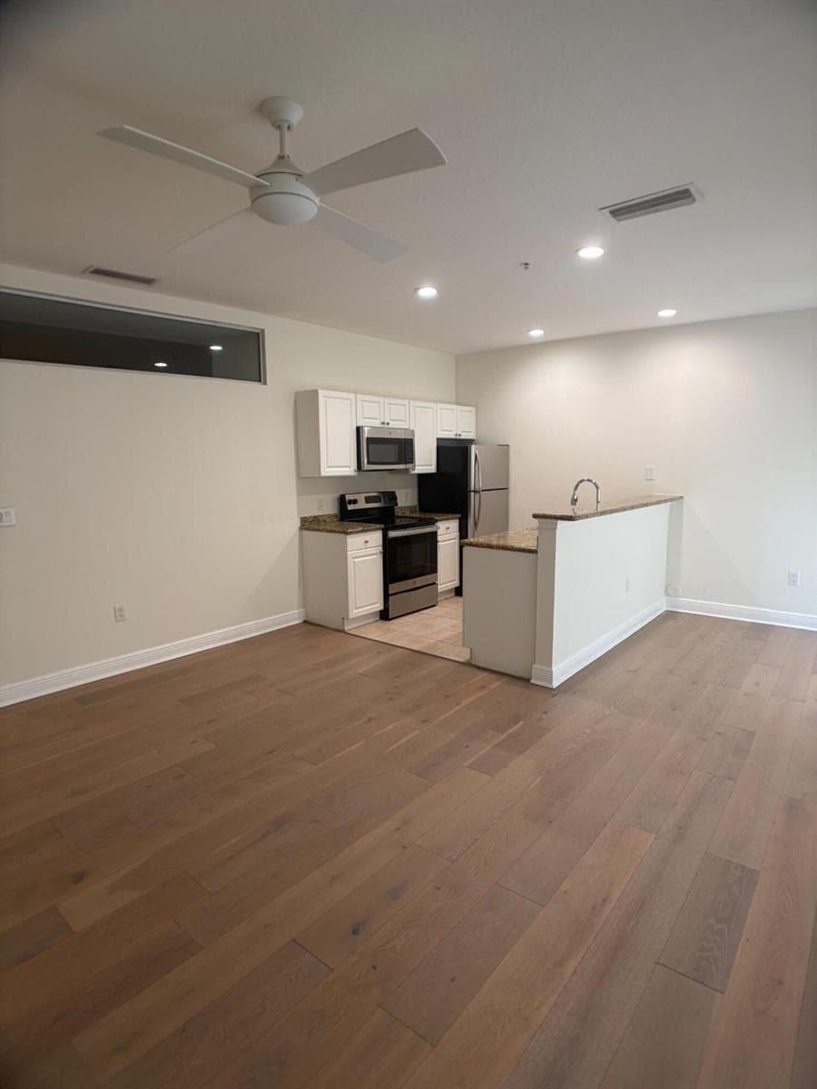 150 SE 3RD Avenue # 13, Miami, FL 33131