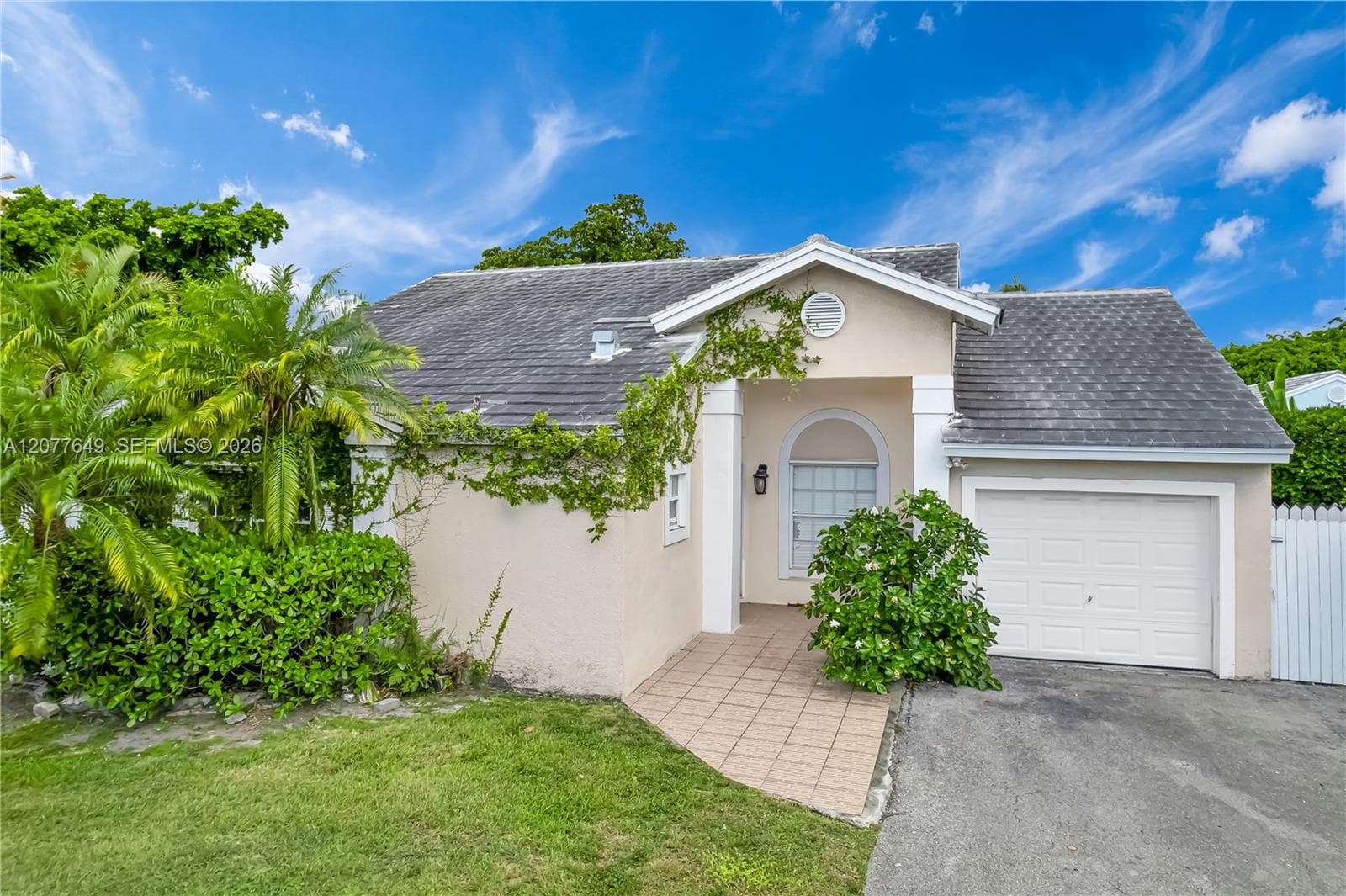 6352 SW 112th Pl, Miami, FL 33173
