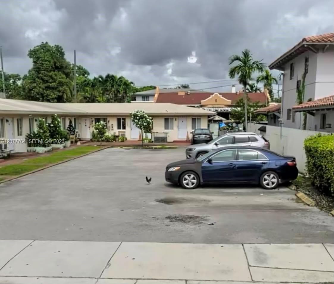 2465 W Flagler St # 6, Miami, FL 33135