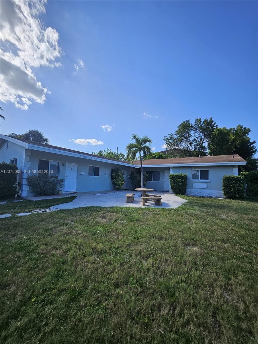 1231 NE 23rd Ave # 3, Pompano Beach, FL 33062
