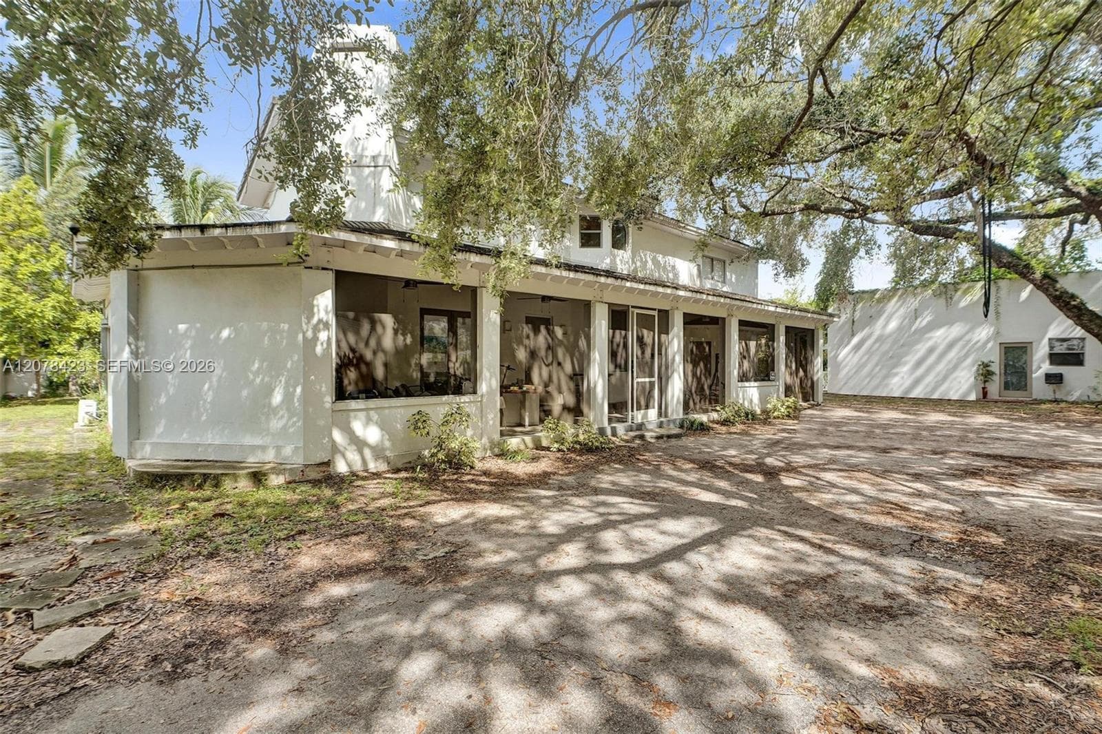 937 NE 171st St, Miami, FL 33162