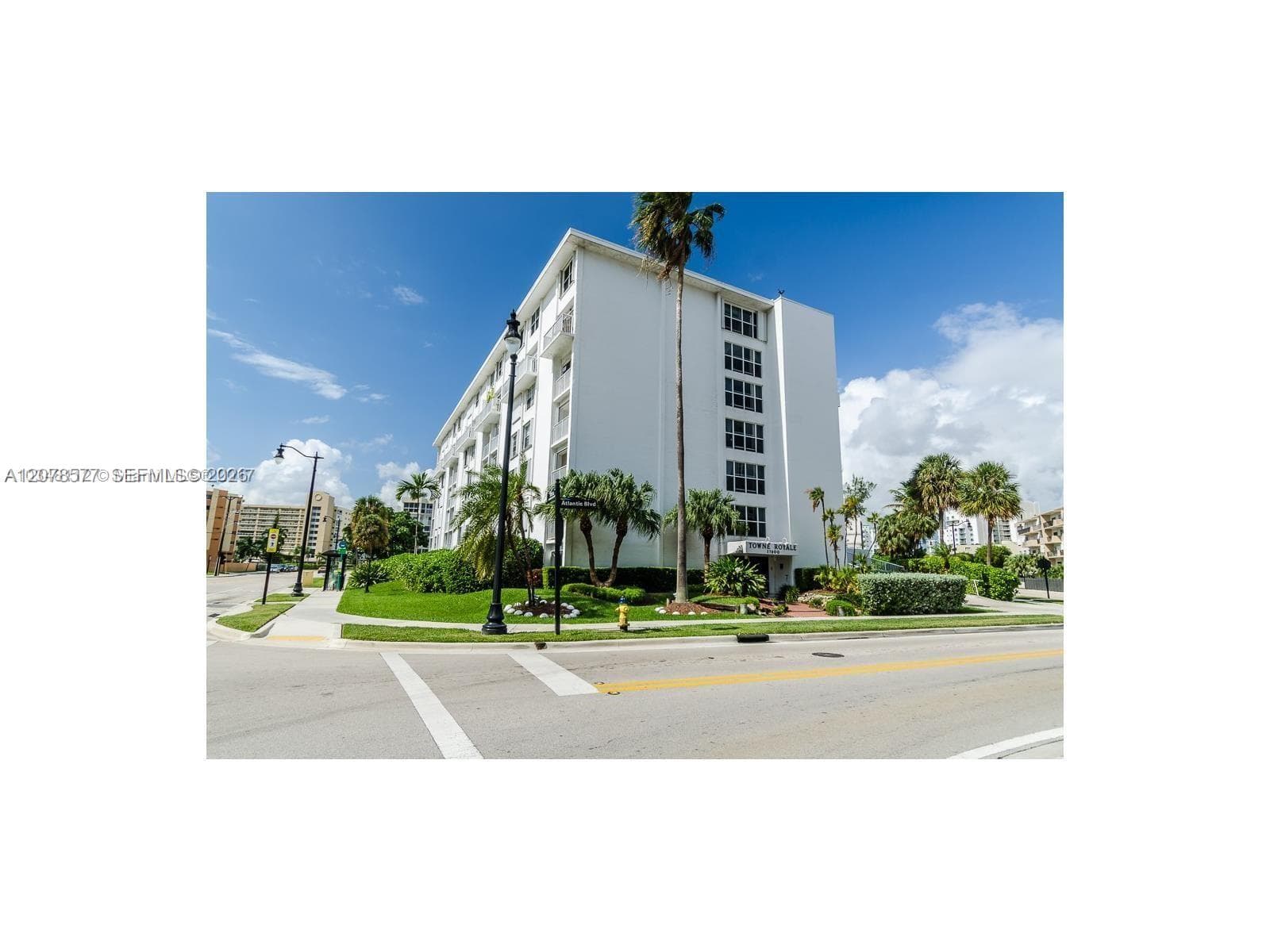 17800 Atlantic Blvd # 203, Sunny Isles Beach, FL 33160
