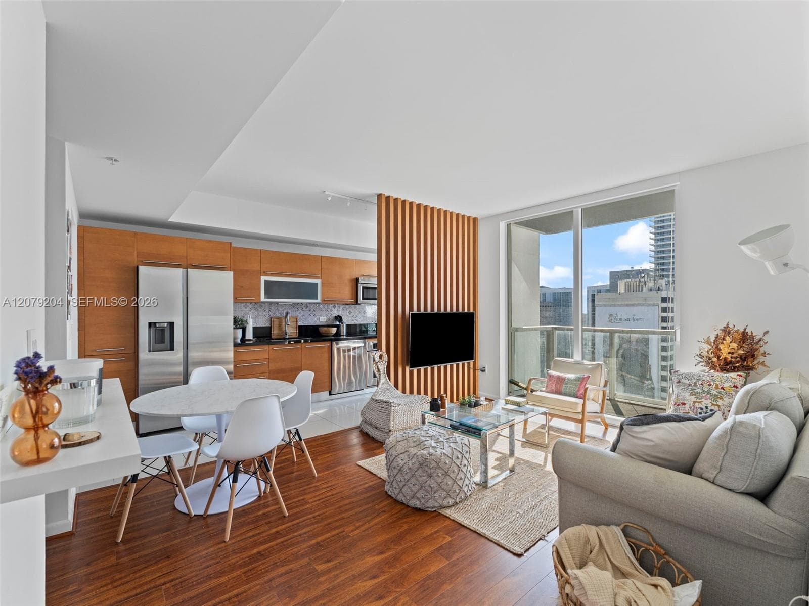 244 Biscayne Blvd # 3105, Miami, FL 33132