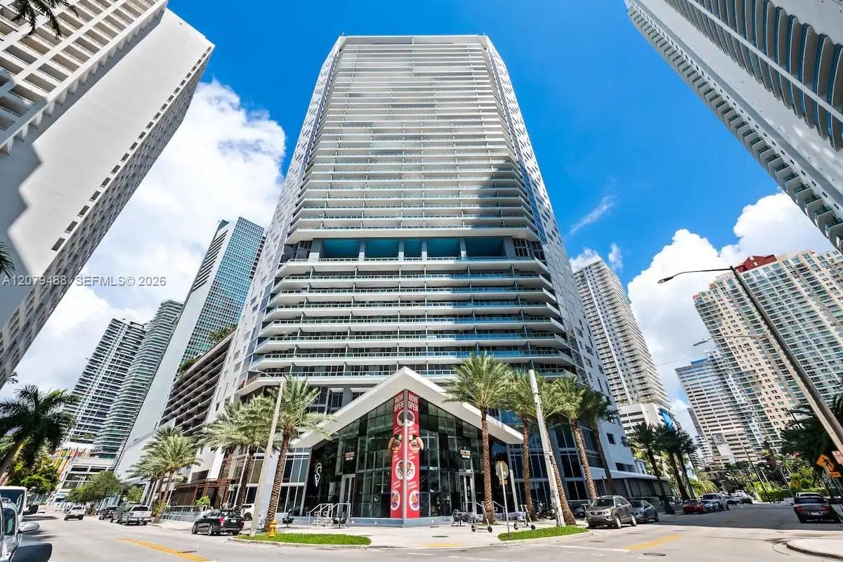 1300 Brickell Bay Dr # 1913, Miami, FL 33131