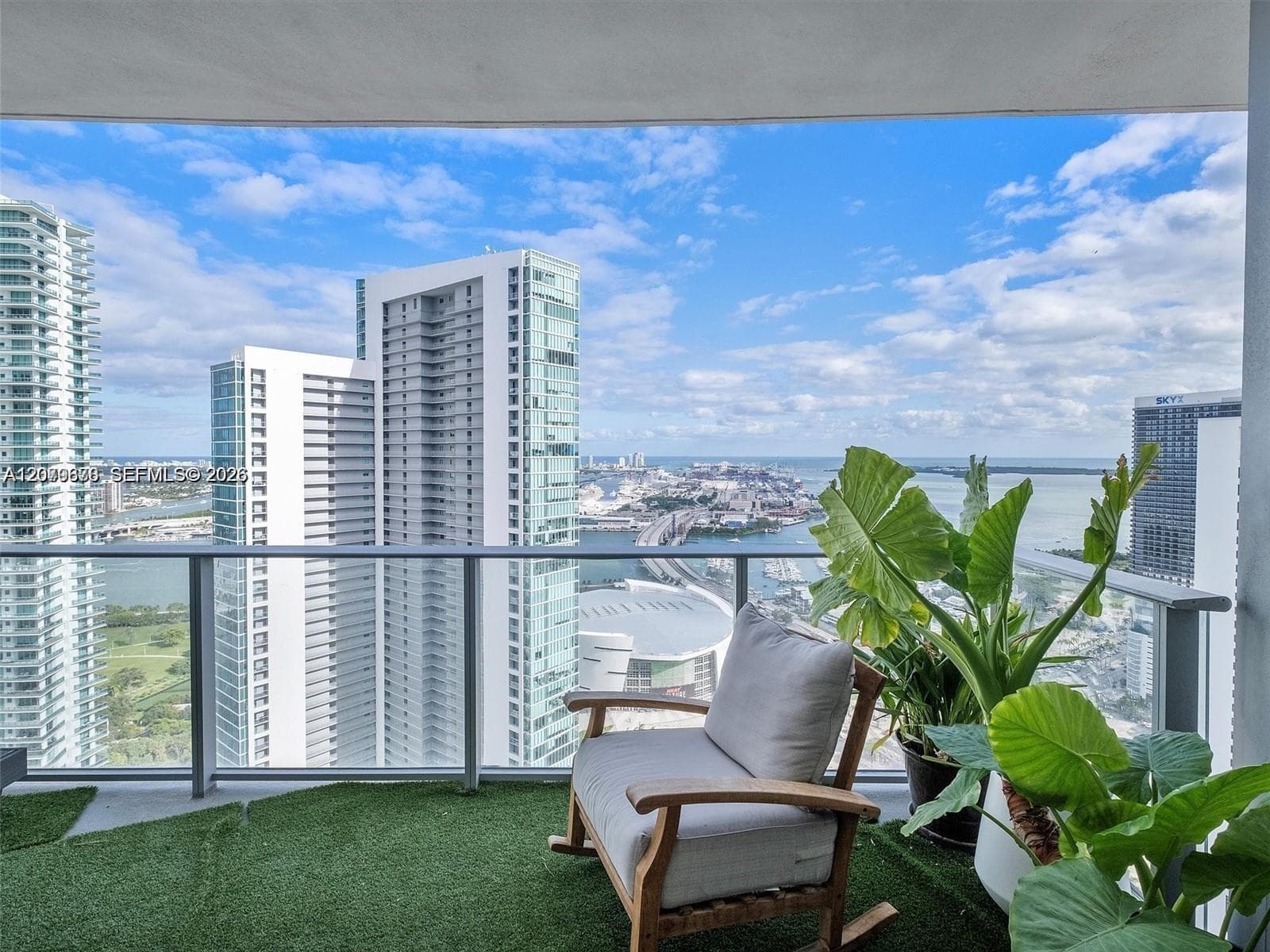 851 NE 1st Ave # 4109, Miami, FL 33132