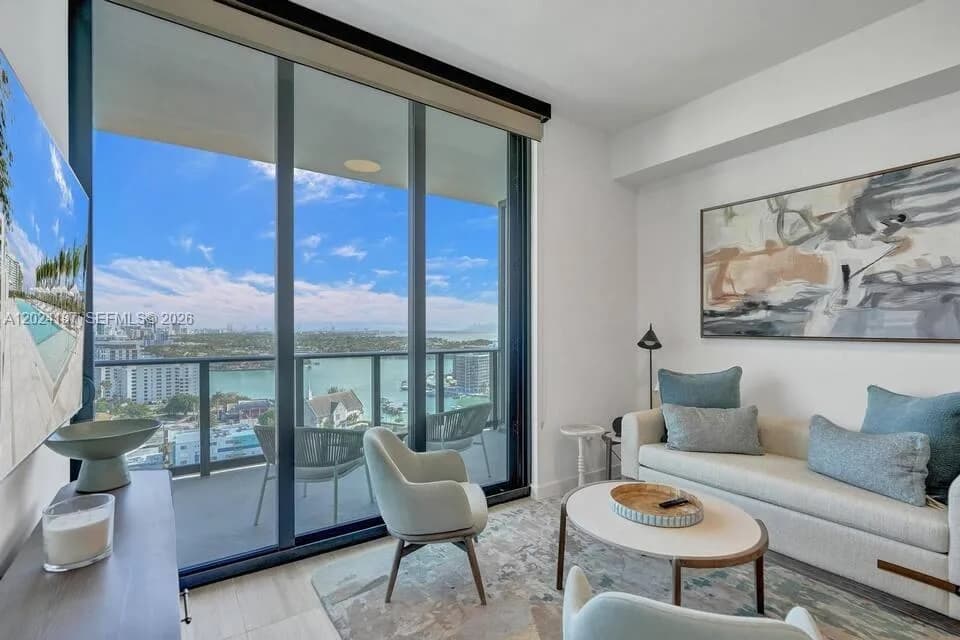 580 72 ST # 1804, Miami Beach 34553