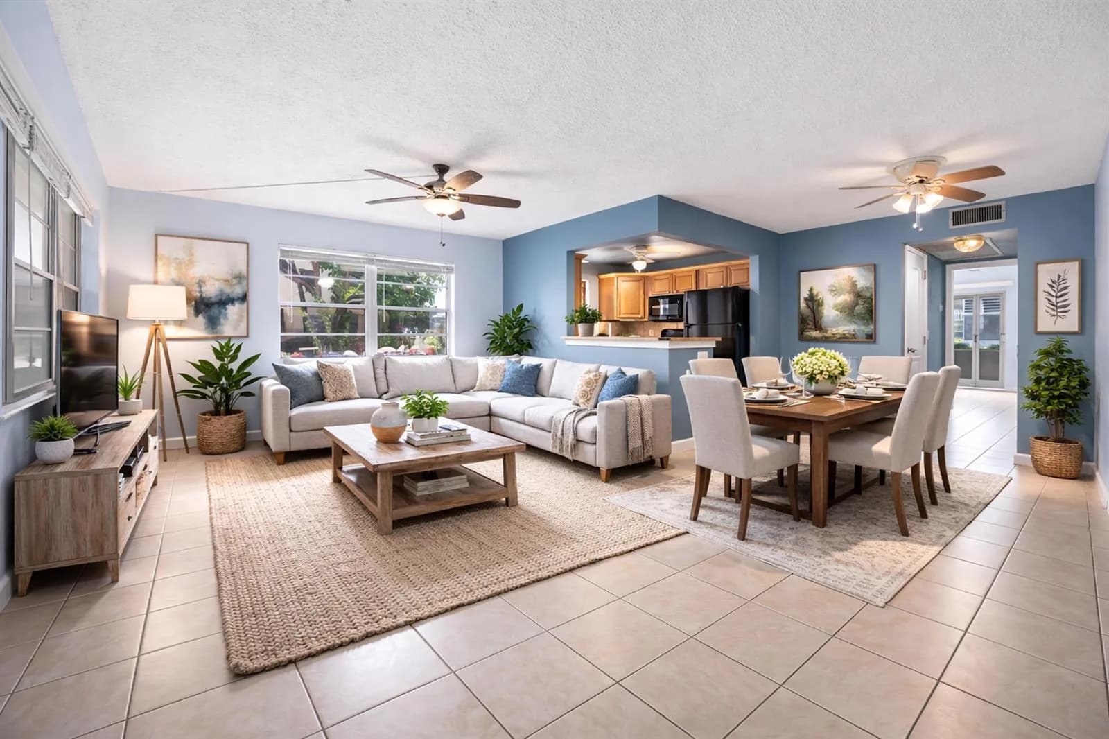 35 Sussex B, West Palm Beach FL 33417