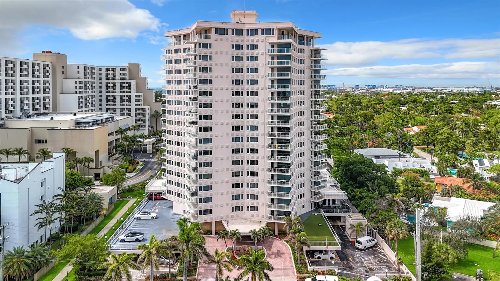 3000 Holiday Drive # 1505, Fort Lauderdale, FL 33316