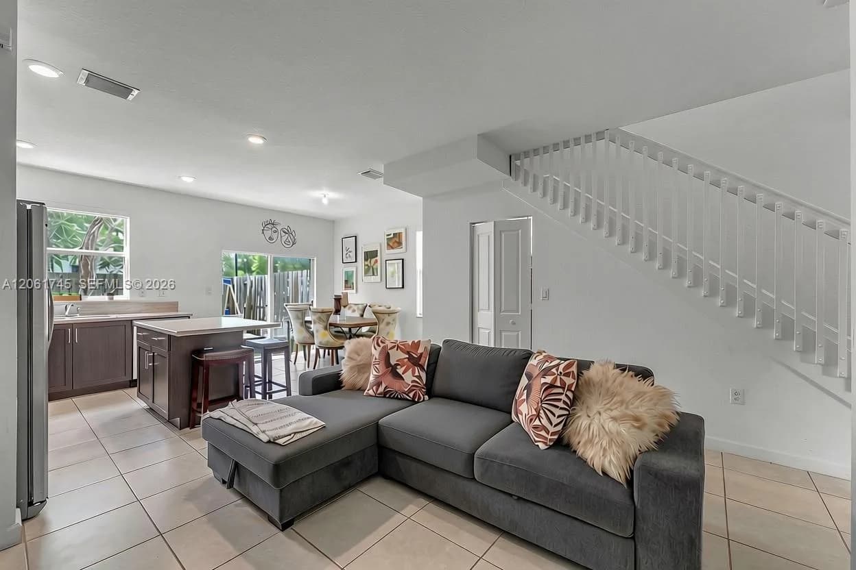 2660 SE 15th St, Homestead, FL 33035