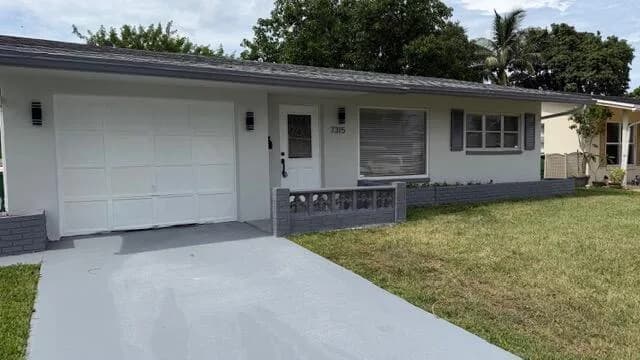 7315 NW 57th Place, Tamarac FL 33321