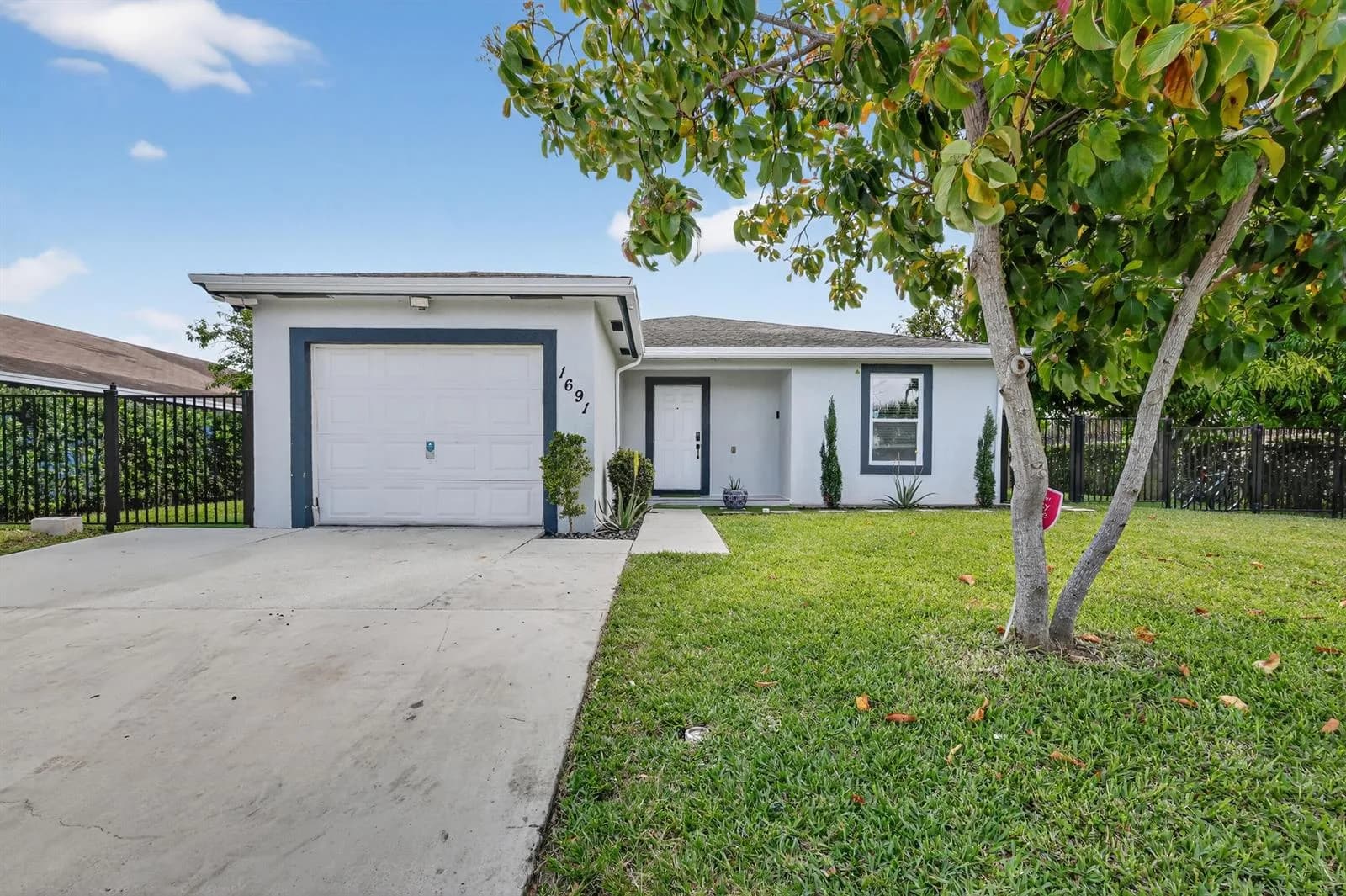 1691 W 26th Court, Riviera Beach FL 33404