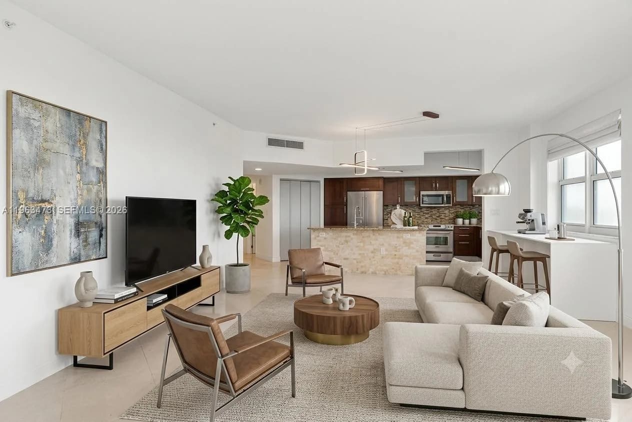 20000 E Country Club Dr # 716, Aventura FL 33180