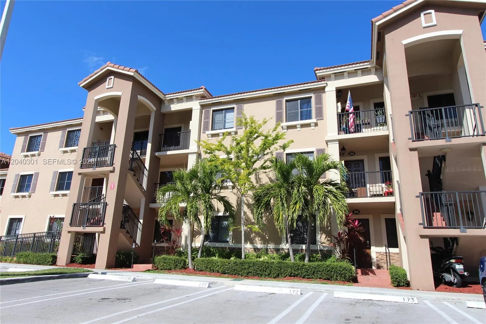 22931 SW 88th Pl # 105, Cutler Bay, FL 33190