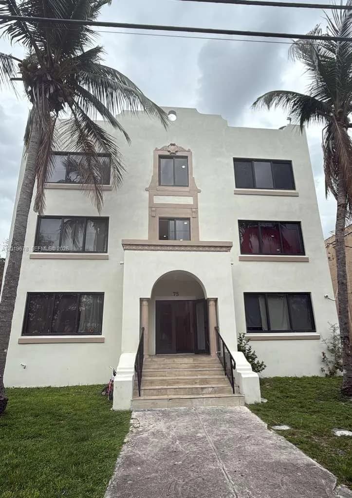 75 Glen Royal Pkwy # 3, Miami, FL 33125