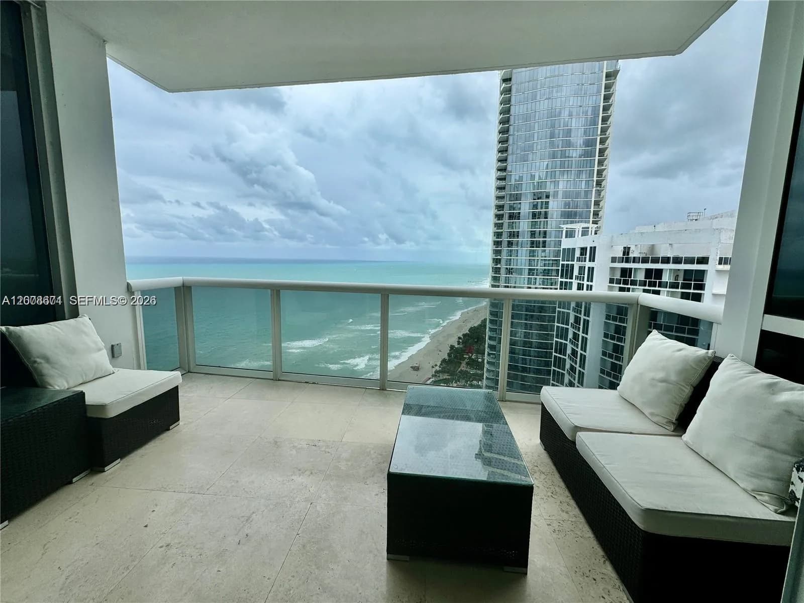 18101 Collins Ave # 4302, Sunny Isles Beach, FL 33160