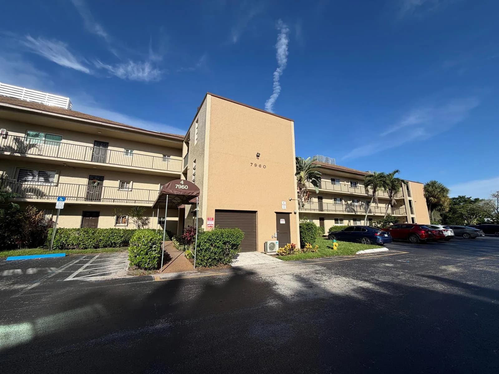 7960 NW 50th Street # 202, Lauderhill, FL 33351